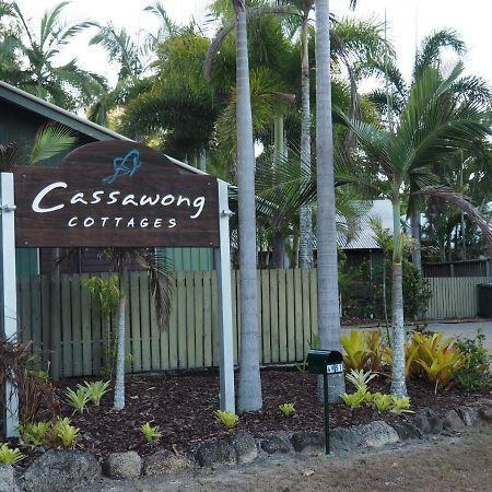 Cassawong Cottages Mission Beach Exterior photo