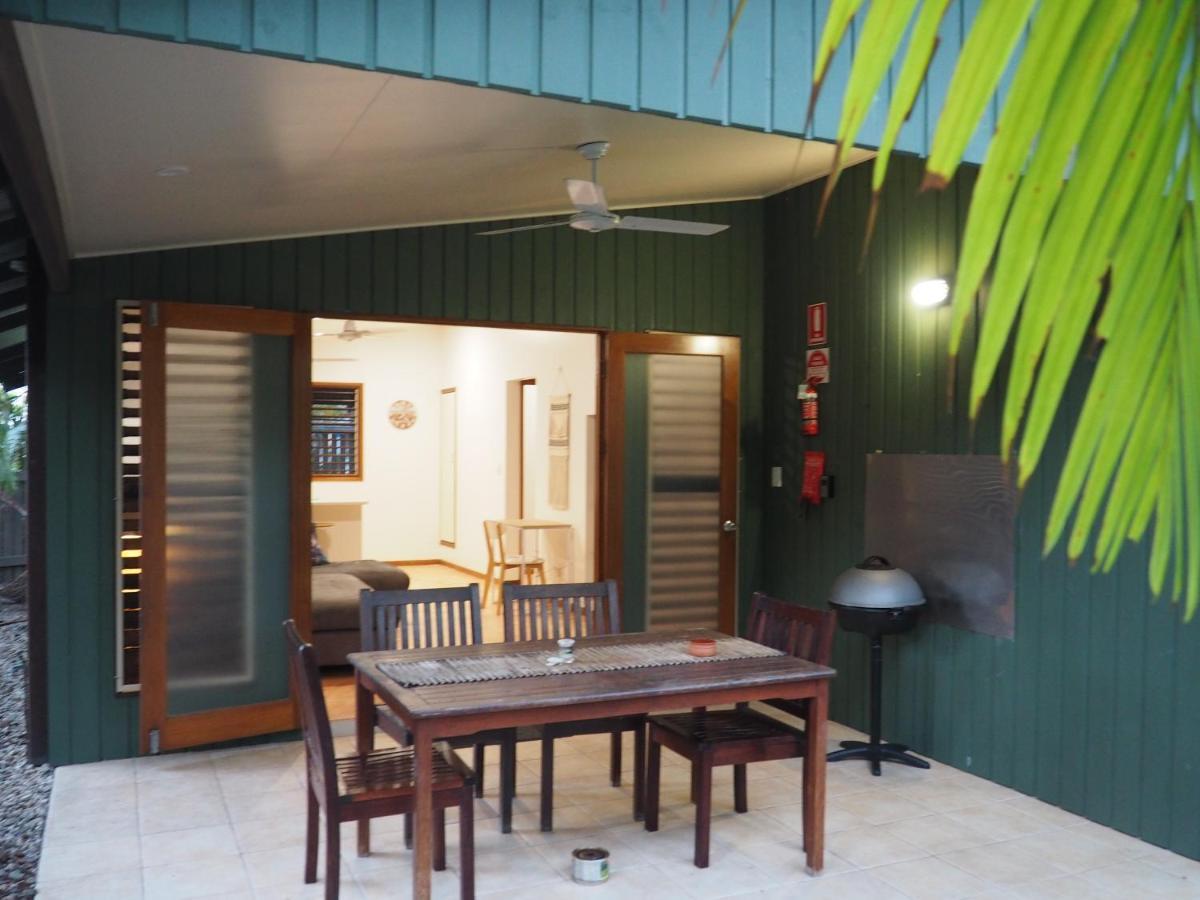 Cassawong Cottages Mission Beach Exterior photo
