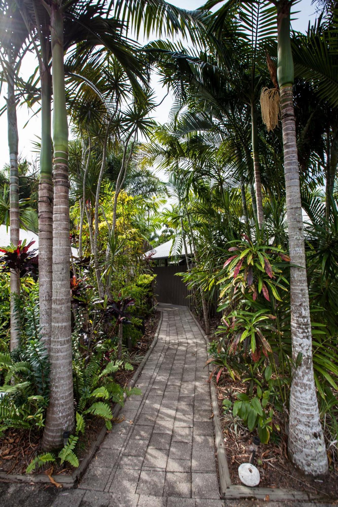 Cassawong Cottages Mission Beach Exterior photo